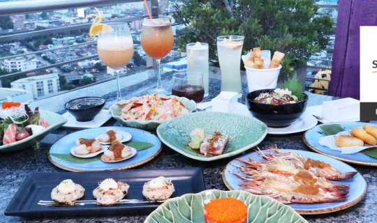 cover ขึ้นดาดฟ้าทาน Asian Tapas จิบ Cocktail ชมวิวสูงแบบ 360 องศาที่The Roof Gastro Rooftop Bar, Siam@Siam Design Hotel Bangkok