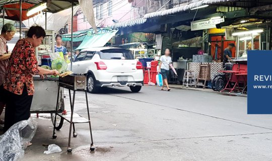 cover หมูสะเต๊ะ สวนพลู Street food รถเข็นหมูสะเต๊ะไม้ละ 4 บาทที่ซอยสวนพลู 8