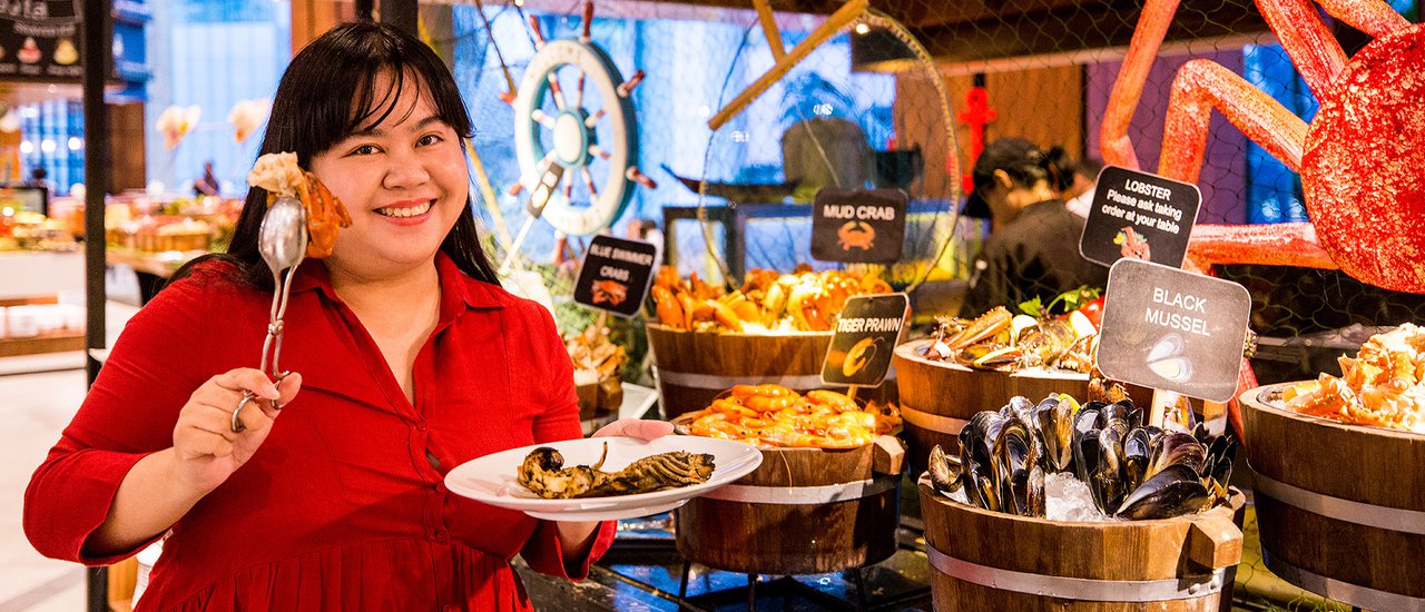 cover Sailor's Seafood Showdown buffet at Amari Watergate Bangkok ⛵
