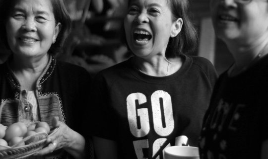 cover Finding Warmth in Sapphaya