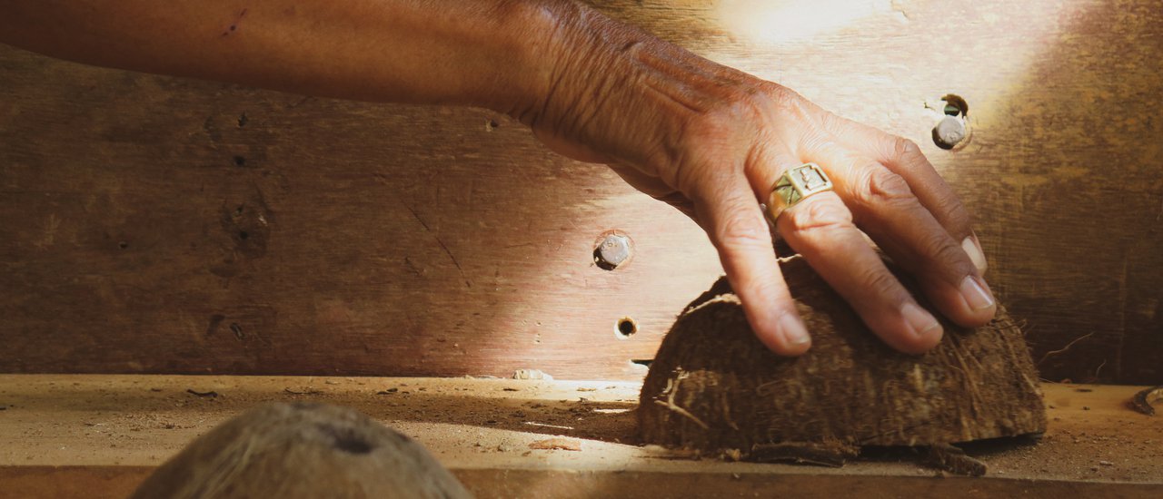 cover Do You Dare to Try Coconut Massage?