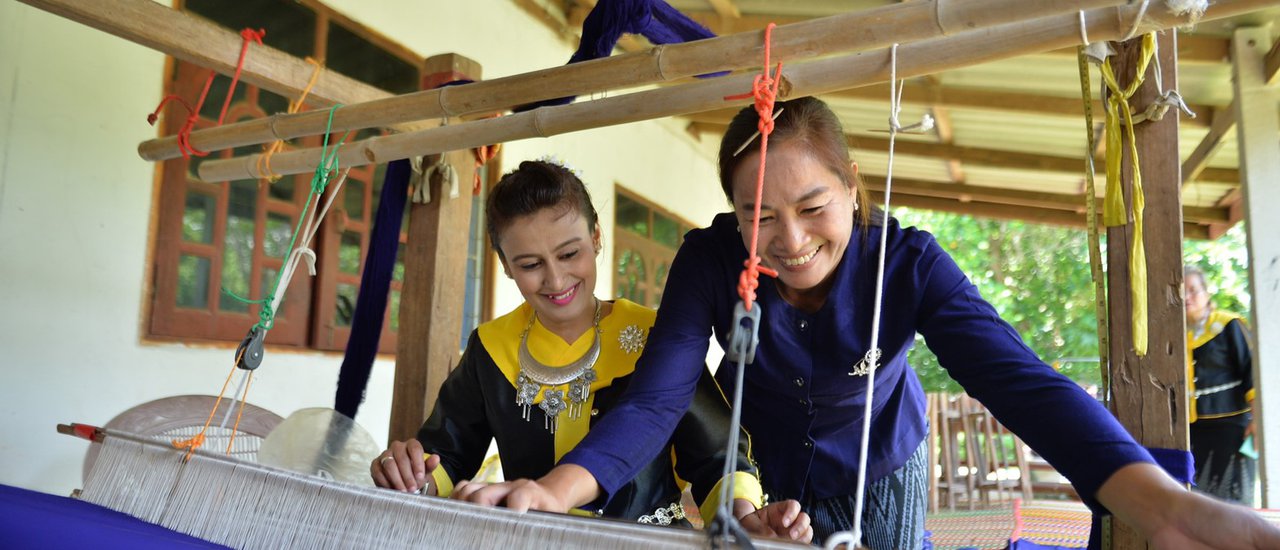 cover How People of Nathon Are Conserving Their Culture & Earning Extra Money