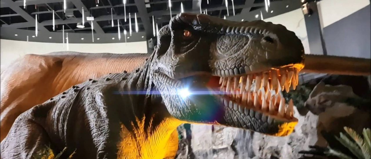 cover ตะลุยแดนไดโนเสาร์ โลกล้านปี