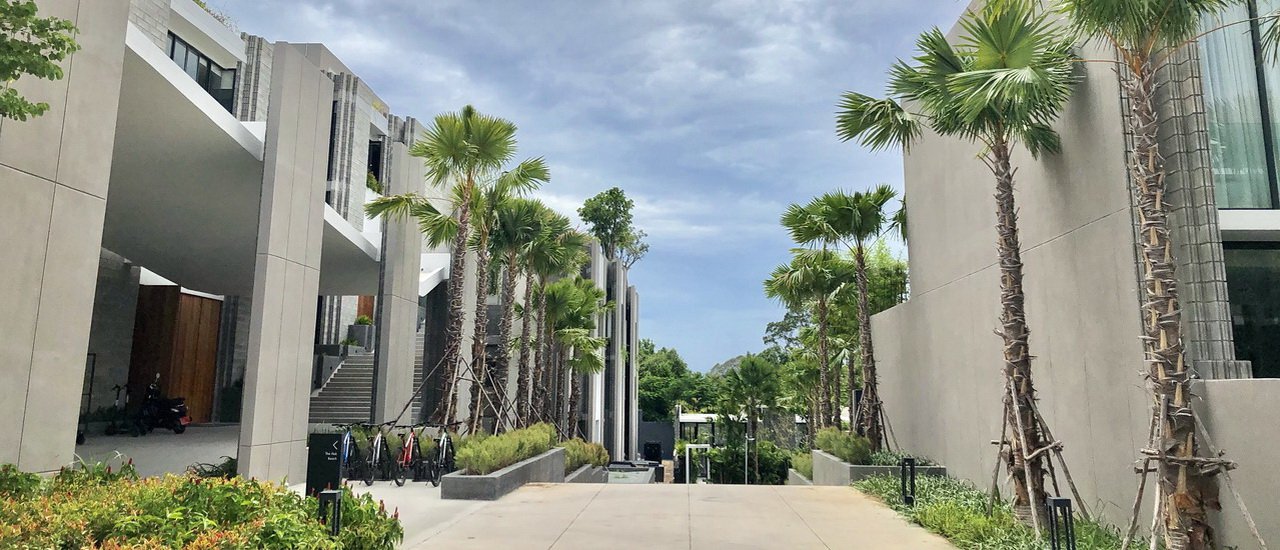 cover X2 Pattaya Oceanphere - a luxury escape