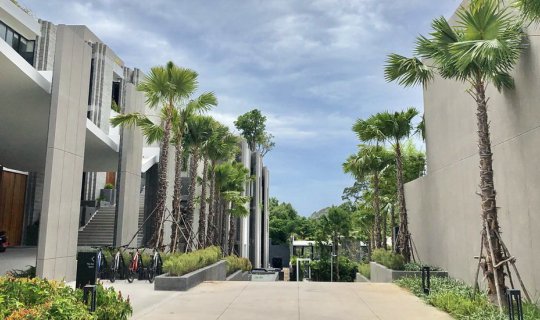 cover X2 Pattaya Oceanphere - a luxury escape