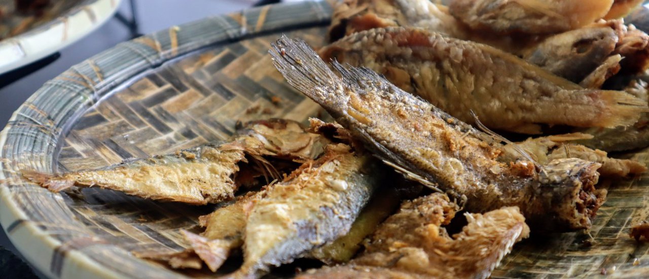 cover LOVE IT! NENDA PLATES AUTHENTIC MALAYSIAN CUISINE