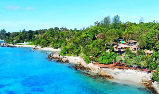 cover 5 รีสอร์ทติดหาดบน เกาะหลีเป๊ะ ช่วงไฮซีซัน ที่ราคาสบายกระเป๋า