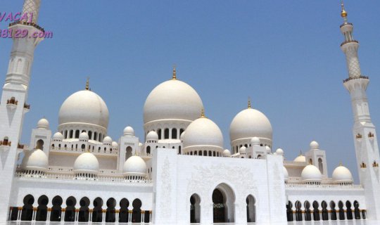 Cover A Day in Abu Dhabi : ไปเที่ยวเมืองหลวงของสหรัฐอาหรับเอมิเรตส์กันจ้าา...