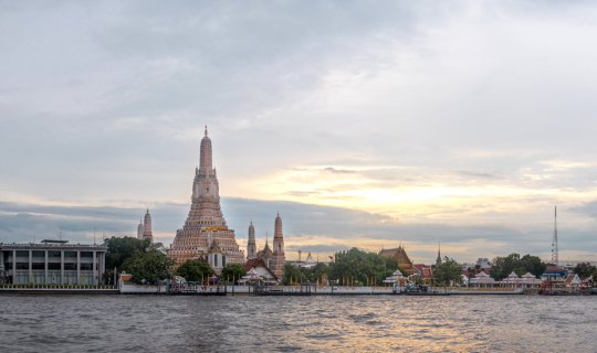 cover Bangkok 2 day with 10 photo for beginner kit lens 18-55mm. !!!