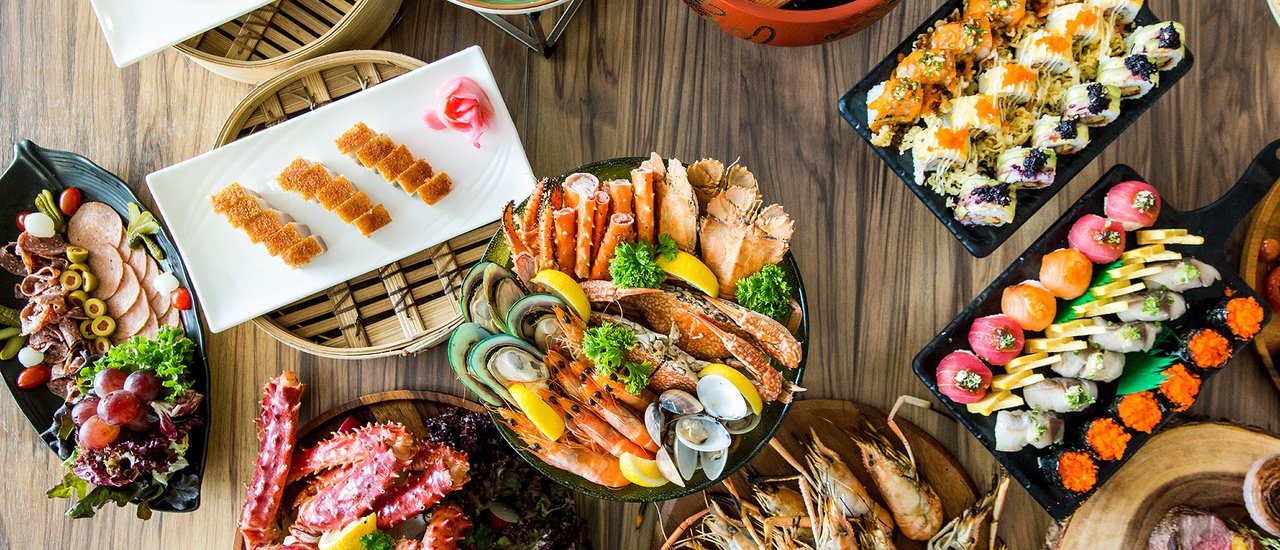 cover Sunday Brunch @ The Berkeley Hotel Pratunam