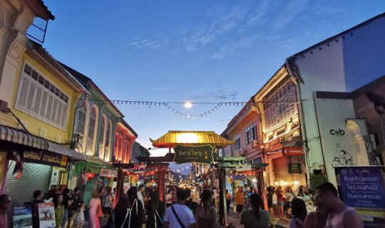 cover กินตัวแตก มิชลิน สตาร์ ที่ภูเก็ต x Surin Beach Resort