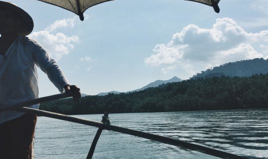 Cover เกาะช้างเลี้ยวซ้าย...