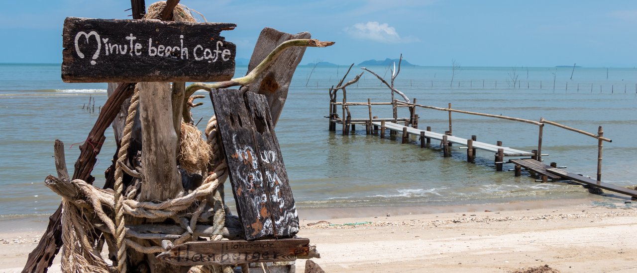 cover คาเฟ่ สุดชิค ริมทะเลดอนสัก จ.สุราษฎร์ธานี