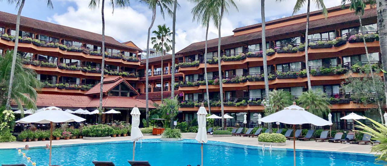 cover Experiencing a more relaxing Patong at Merlin Hotel