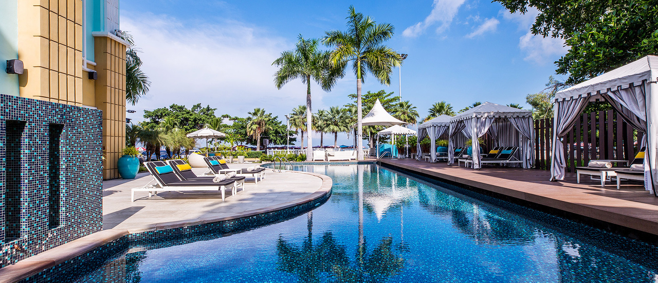 cover Wave Hotel Pattaya โรงแรมหรูสไตล์บูติค เหมือนยกไมอามี่มาไว้ในเมืองพัทยา