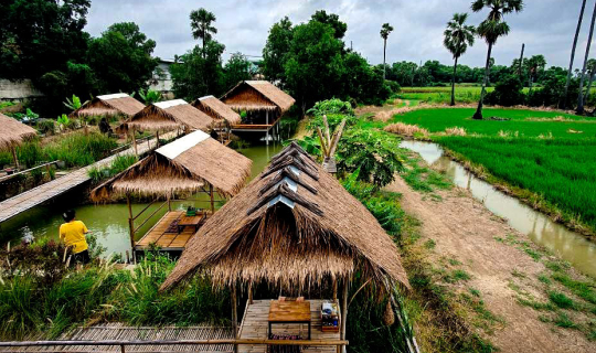 cover รีวิว กระท่อมปลายนา คาเฟ่ริมทุ่ง จ.ปทุมธานี