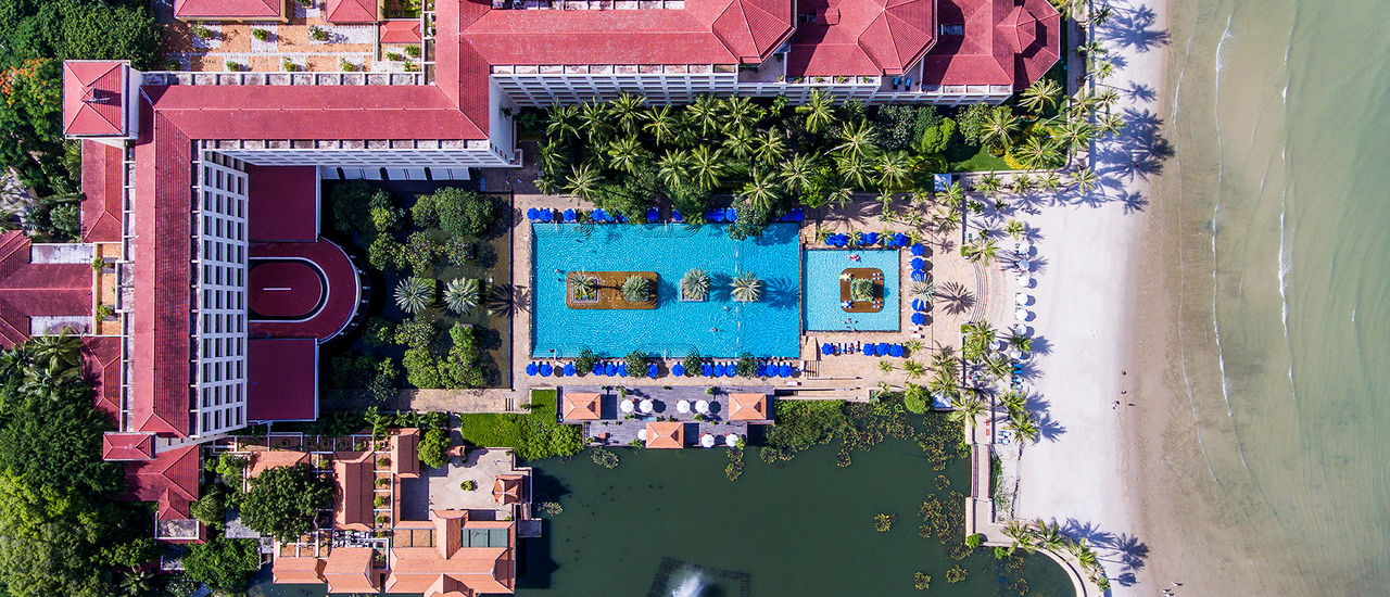 cover Dusit Thani Hua Hin คลาสสิค เหนือกาลเวลา งามสง่าริมทะเล