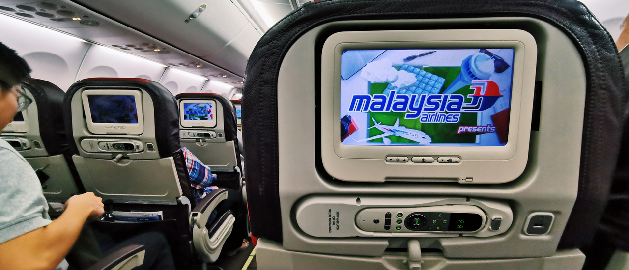cover Re.รีวิวไฟท์บินสั้นๆ Malaysia Airlines จากสุวรรณภูมิ สู่กัวลาลัมเปอร์ BKK-KUL @เขียดคุง in MH0781