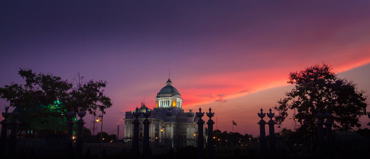 cover " 7 1 บ า ท ไ ป กั บ ป อ . 7 0 "