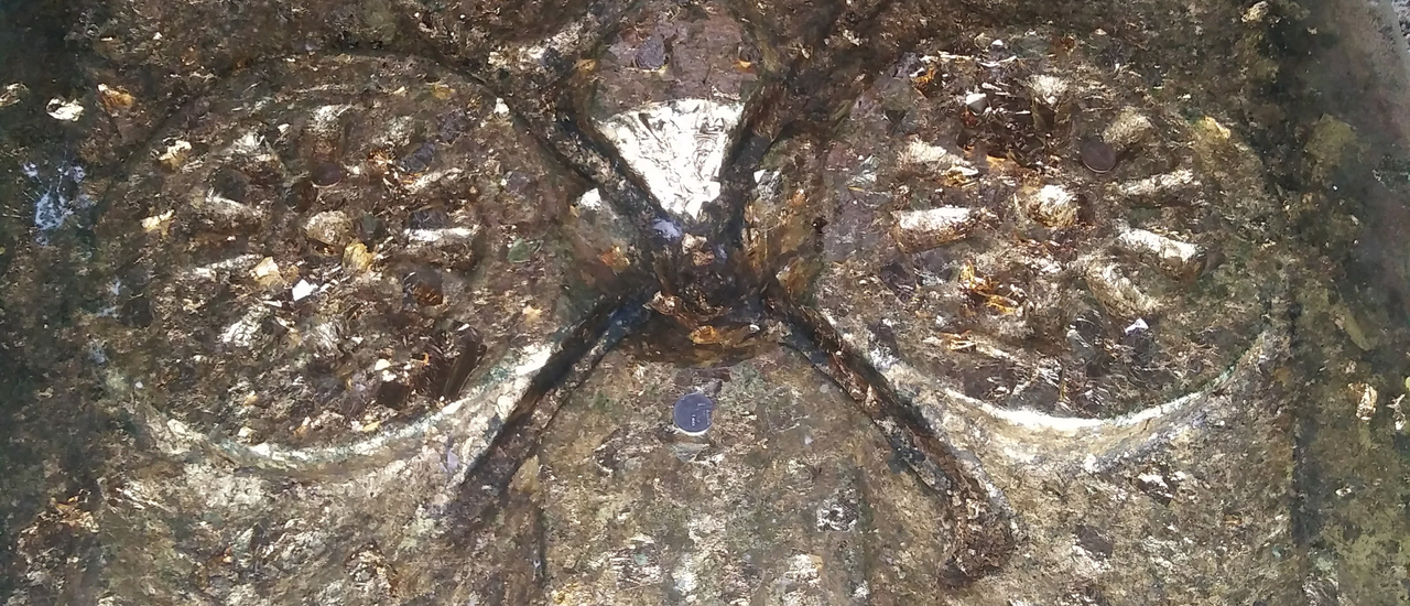 cover รอยพระพุทธบาทคู่ ที่ อ.ศรีมโหสถ จ.ปราจีนบุรี มีอายุหลายพันกว่าปี