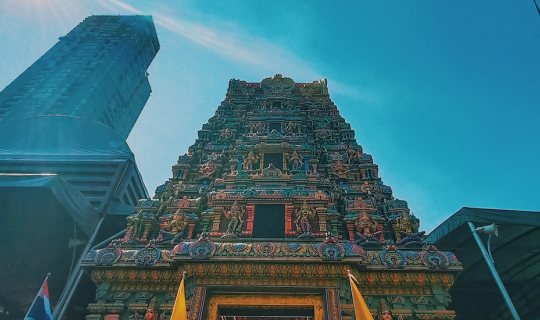 cover "วัดแขก" สีลม