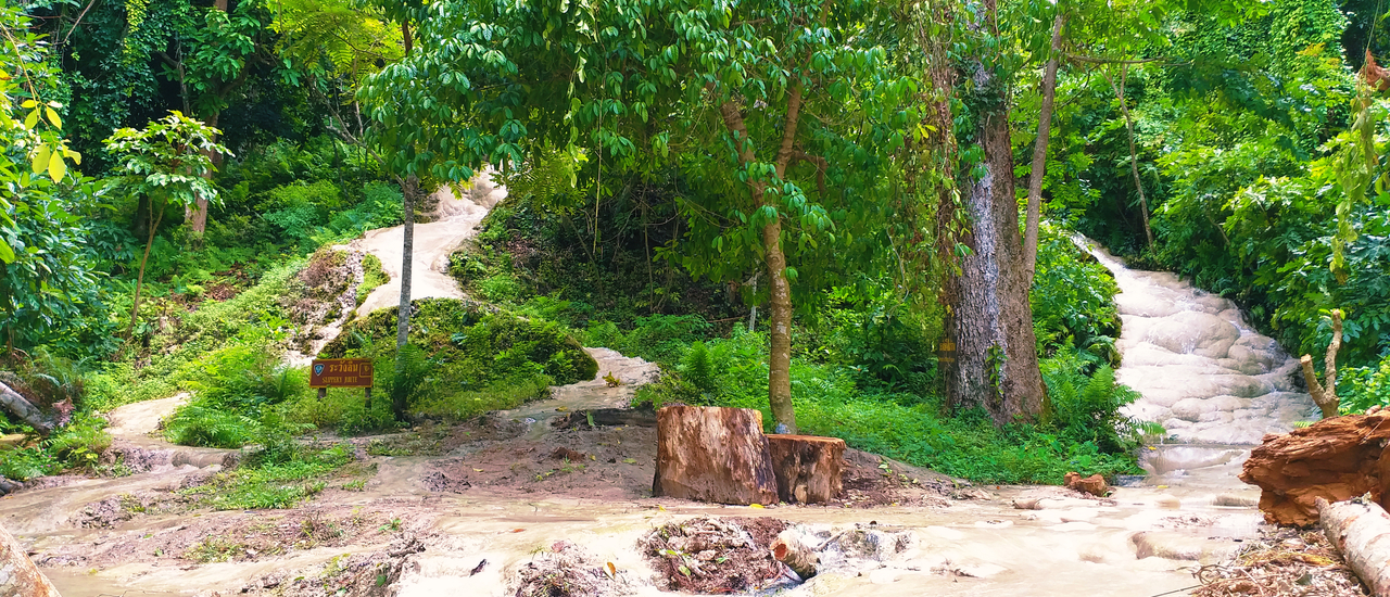 cover พาแอ่วน้ำตกบัวตอง ชมความงดงามของน้ำพุเจ็ดสีเหมือนสระมรกตเลย ช่างชุ่มฉ่ำ^^