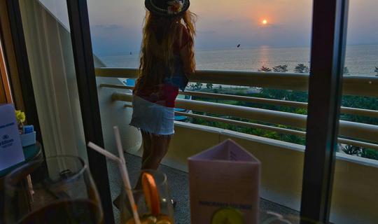 cover .... ภูเก็ต ชิวๆ  ที่ Hilton phuket arcadia resort and spa (โรงแรมฮิลตัน ภูเก็ต) กันจ้า