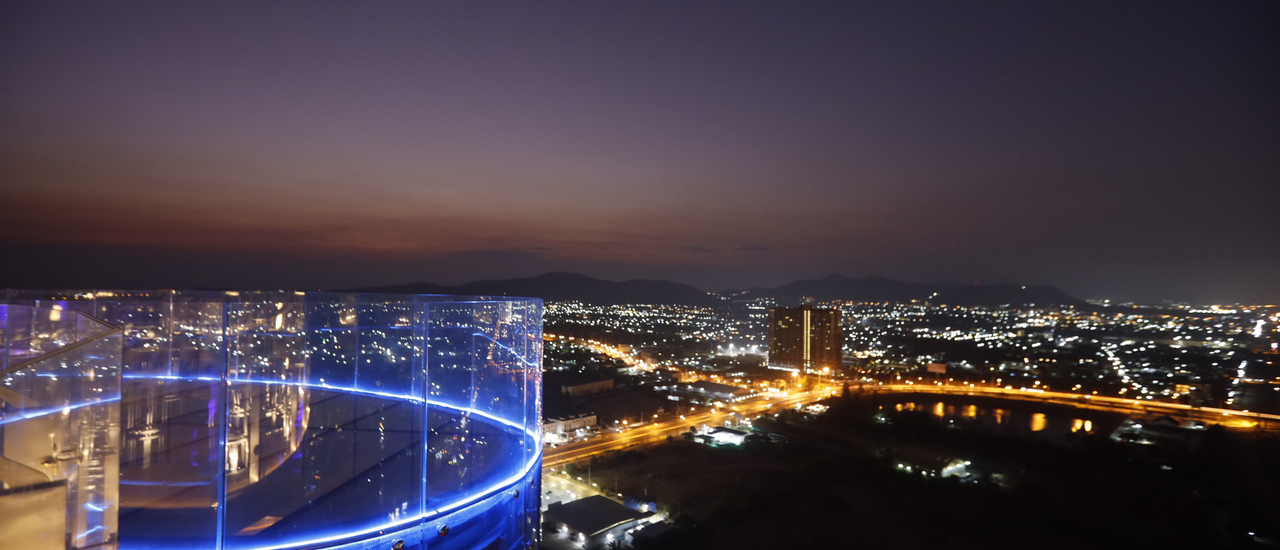 cover Vana Nava Sky รู้ฟท้อปชั้นสูง วิวสวยที่ หัวหิน