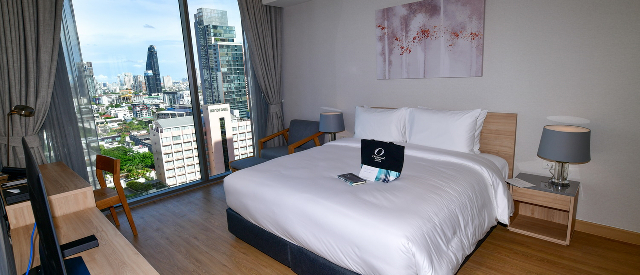 cover ...โรงแรม โอ๊ควูด สวีท แบงค็อก Oakwood Suites Bangkok เซอร์วิสอพาร์ทเม้นท์ 5 ดาว เปิดใหม่กิ๊กๆ กลางกรุงกับแม่ประนอม