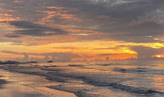 cover หาดสวยร้อยล้านกับงบหลักร้อยบาท ณ หาดวนกร