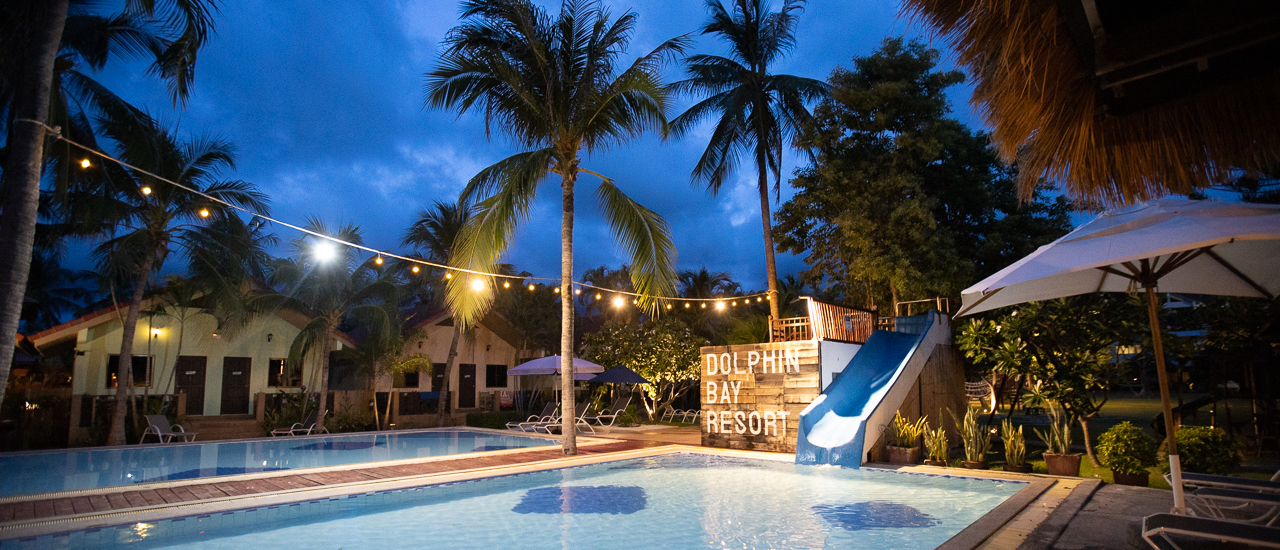 cover ตากอากาศ ริมทะเล ท่ามกลางสวนร่มรื่น และทะเลสวย ๆ ของหาดสามร้อยยอด ปราณบุรี