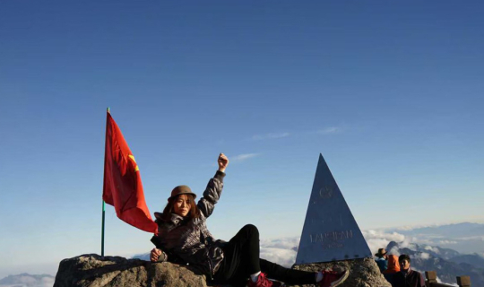 Cover นั่งรถไฟไปซาปา ฟานซีปัน เวียดนามเหนือเมืองฮิปเตอร์กลางหุบเขา...