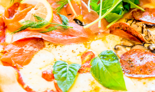 cover Maria Pizzeria & Restaurant พิซซ่าเตาถ่าน และอีกหลากเมนูเด็ด