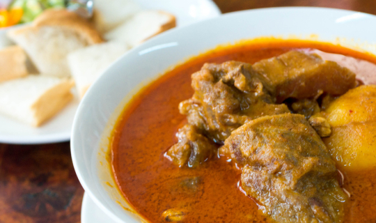 cover ชิมมัสมั่นจานเด็ดที่ แม่ช้อยดอยหลวง