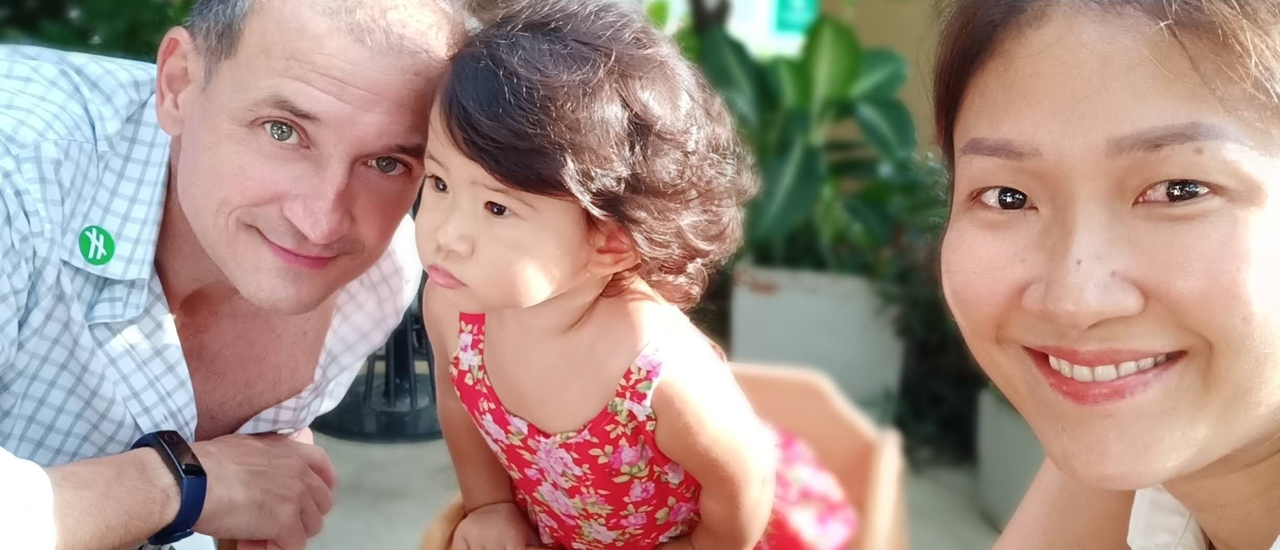 cover โรงแรม Holiday Inn Pattaya-Our first holiday after COVID-19 lock down ม่ะมี้ขอแนะนำที่พักดีๆติดหาดพัทยาสำหรับครอบครัวค่า