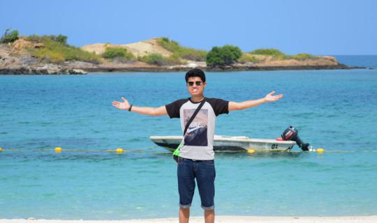 cover Exploring Amazing Underwater World at Samae San Island on a Beautiful Day, Taveling along the Road in Chanthaburi, and Staying Perfectly in Pattaya