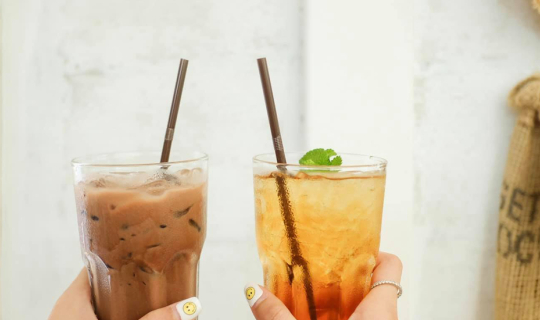 cover คาเฟ่แบบชิคๆเหมาะกับทุกวัย "นิยาย" คาเฟ่แนว home garden สุดชิล