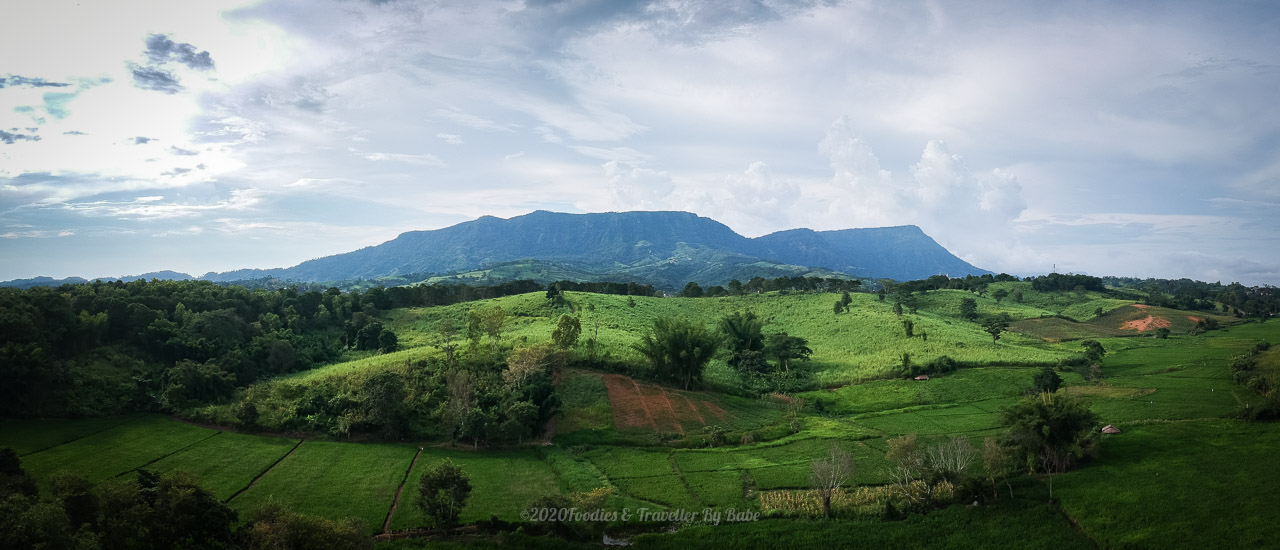 cover กิน ดื่ม ชิล ๆ วงดนตรีสด กับวิว ผาซ่อนแก้ว ที่ไร่สองเรา