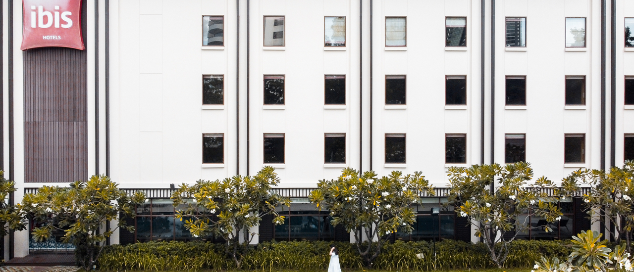 cover Ibis Bangkok Riverside โรงแรม 3 ดาว ในโลเคชั่น 5 ดาว!