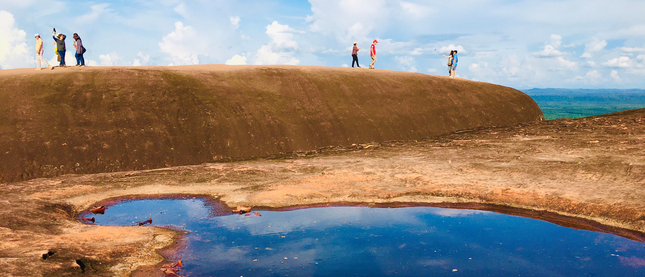 cover One day trip ที่ บึงกาฬ ได้ครบทั้ง หินนาคา น้ำตกถ้ำพระ หินสามวาฬ ถนนคนเดิน ริมโขง