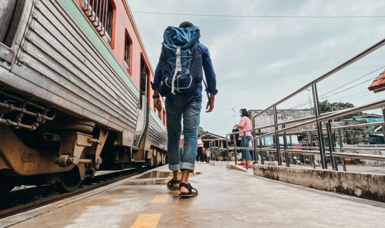 Cover นั่งรถไฟไปอัมพวา 2 วัน 1 คืน...