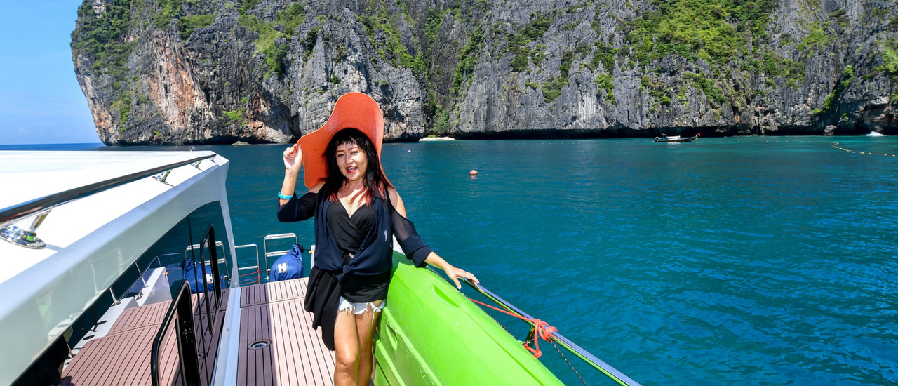 cover …วันเดย์ทริป เกาะ พี พี แบบ VIP ด้วยเรือ Speed Catamaran ของ Andaman Passion กับ แม่ประนอม จ้า