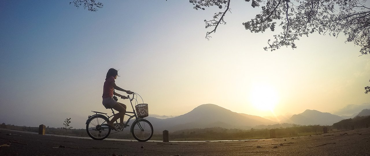 cover To escape from hot weather to enjoy the wonderful trip at Fruit Garden and Soi Dao Highland Golf Resort, Chanthaburi province
