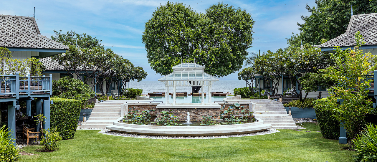 cover Devasom Hua Hin Resort วันพักผ่อนสุดคลาสสิคริมทะเลหัวหิน 🌼