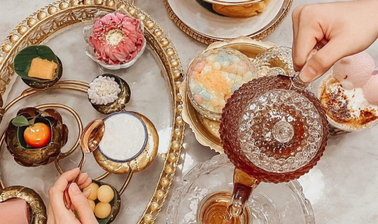 cover บ้านขนมปังขิง คาเฟ่ 100 กว่าปี