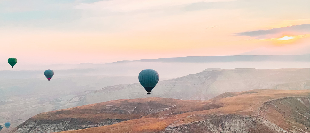 cover นั่งบอลลูน ท่องเมืองในฝัน สวยเหมือนภาพวาดต้องมาเยือน Cappadocia ต้องไปซักครั้ง