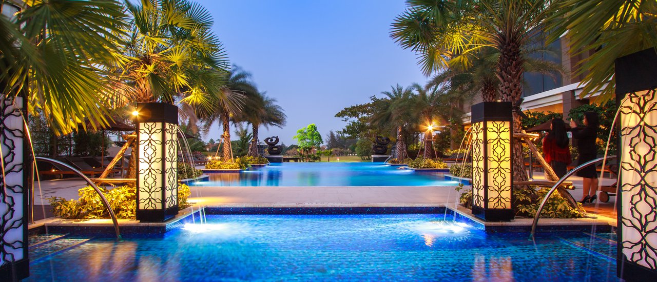 cover กิน เที่ยว ครบ จบที่เดียว กับ วันพักผ่อนสบายๆ ที่ Le Méridien Suvarnabhumi, Bangkok Golf Resort & Spa