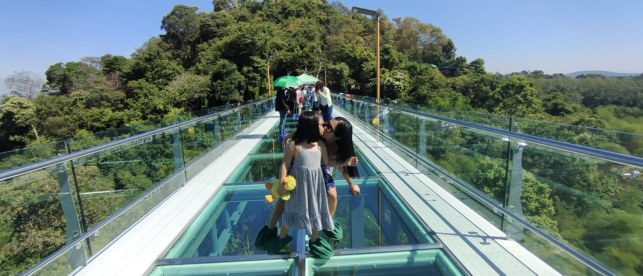 cover Glass Bridge - Sri Racha