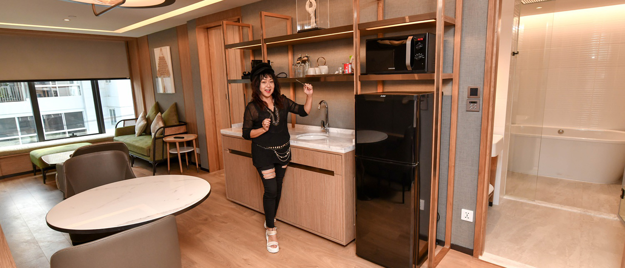 cover … รีวิว  โรงแรม โนโวเทล สวีท กรุงเทพ สุขุมวิท 34   Novotel Suites Bangkok Sukhumvit 34  กับ  แม่ประนอม จ้า