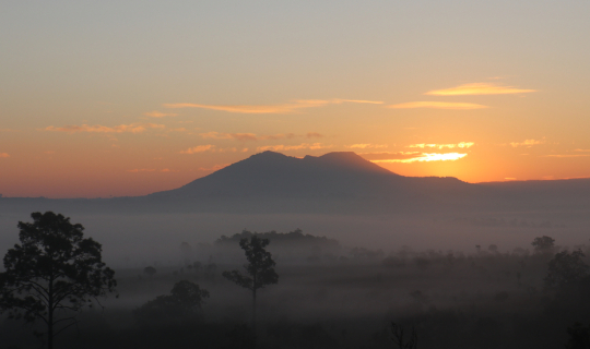 cover ทุ่งแสลงหลวง - อช.เขาค้อ กับเราสองสามคน